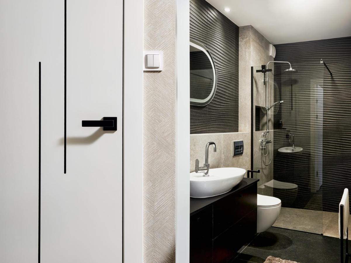 Lumina Luxury Apart Near Reymont Park Apartment วูดช์ ภายนอก รูปภาพ